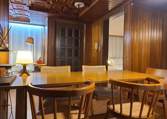 Yeonnam House *
